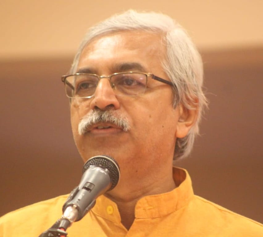 ಹರಿದತ್ತ ಹರಿಯ ಚಿತ್ತ…